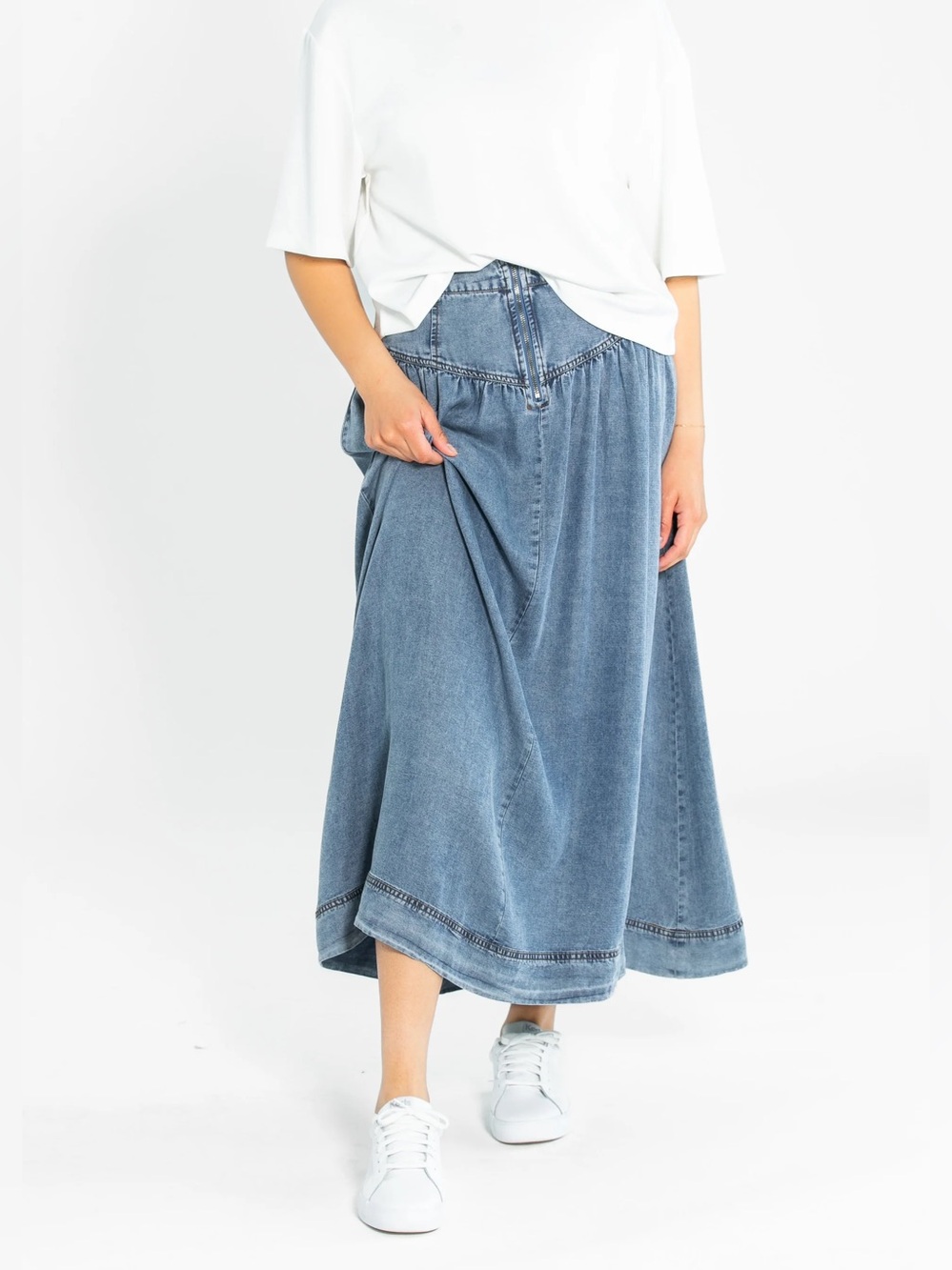 Heartloom Light Wash Denim Maxi Skirt in Blue